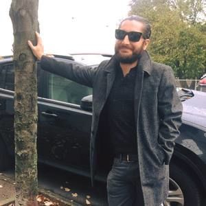 Meet your Posher, Adam